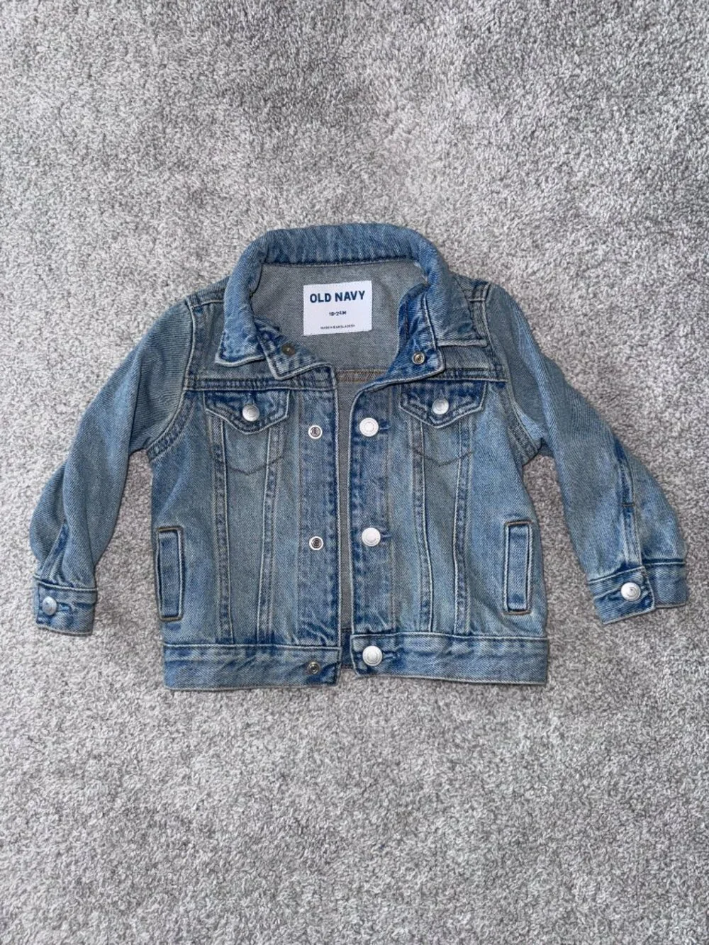Boys or Girls Size 18-24 Months Old Navy Unisex Light-Wash Jean Jacket for Baby